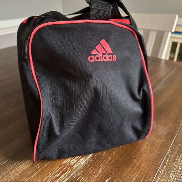 Adidas duffle bag - Picture 11 of 12